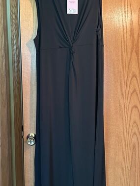 Old Navy Black Sleeveless Twist-Front Maxi Dress
